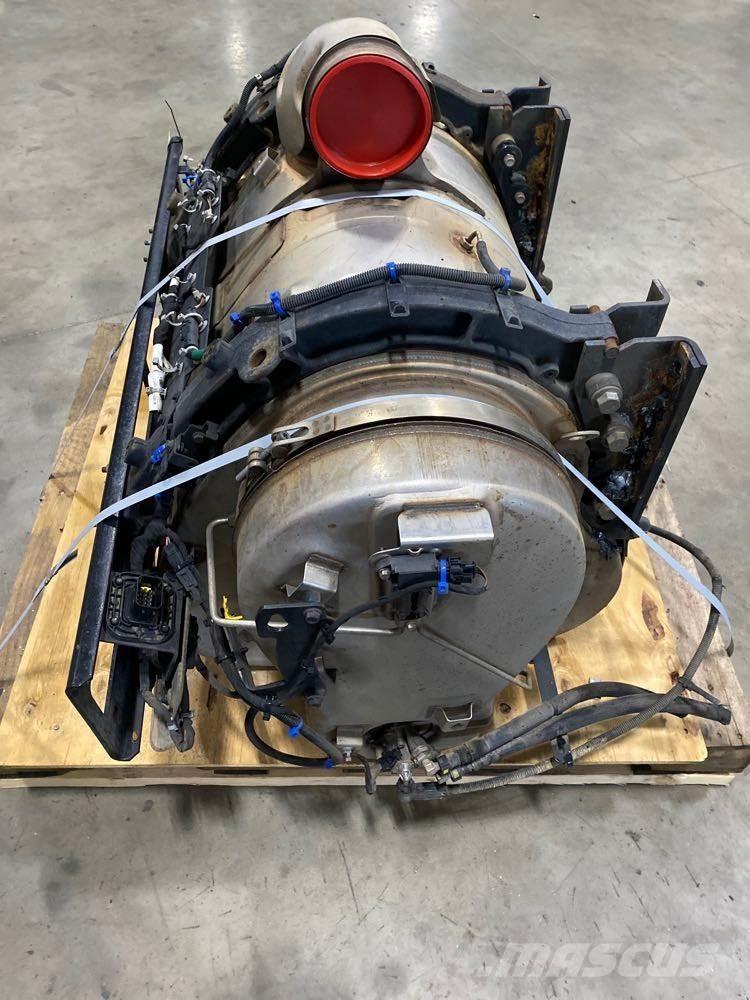 Mack MP8 Transport - Altele
