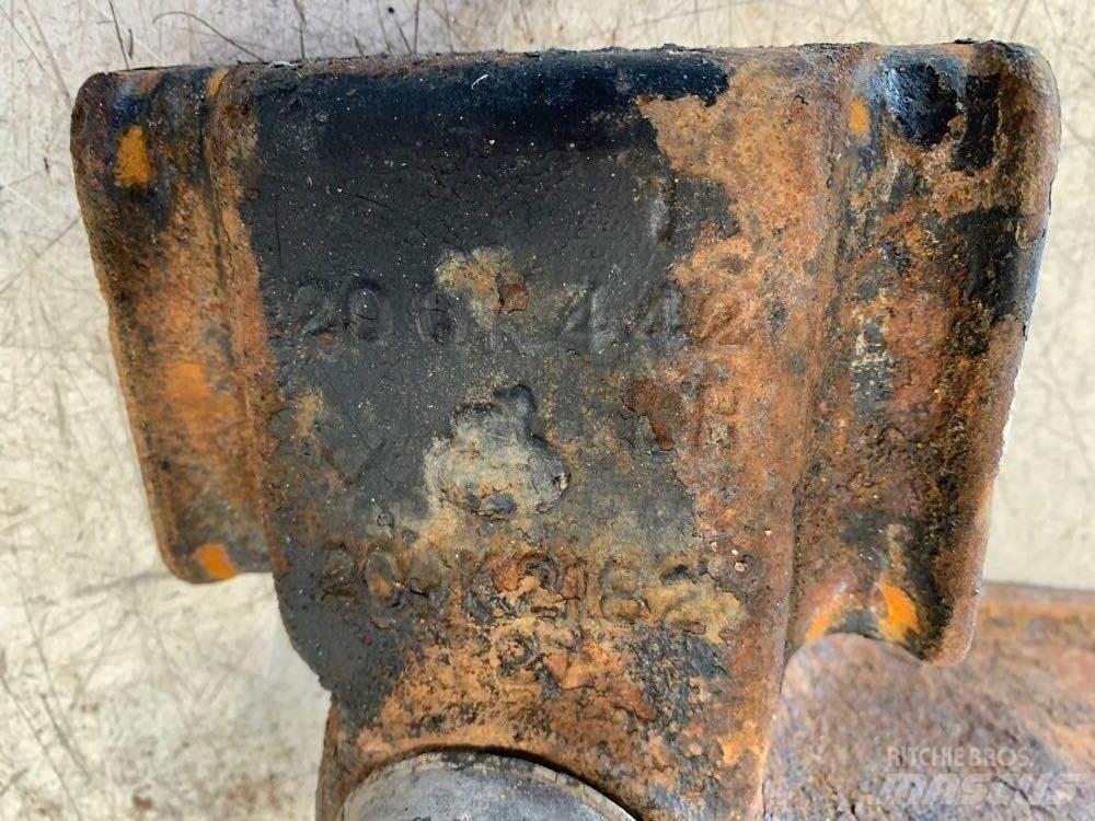 Mack RD680 Sasiuri si suspensii