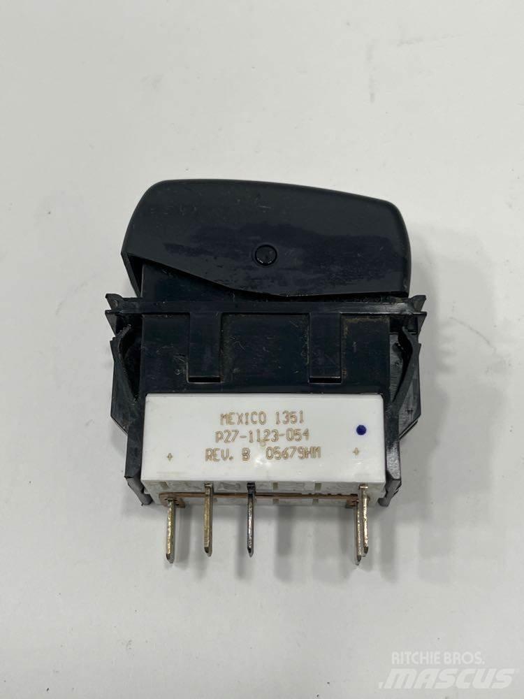 Paccar  Electronice
