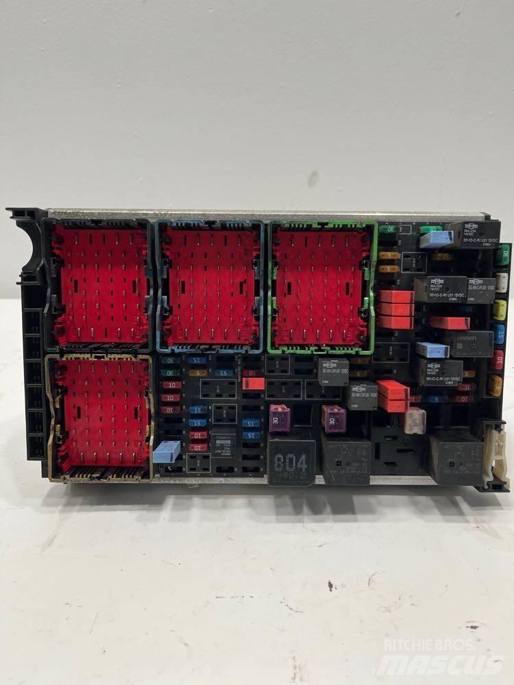 Paccar  Electronice