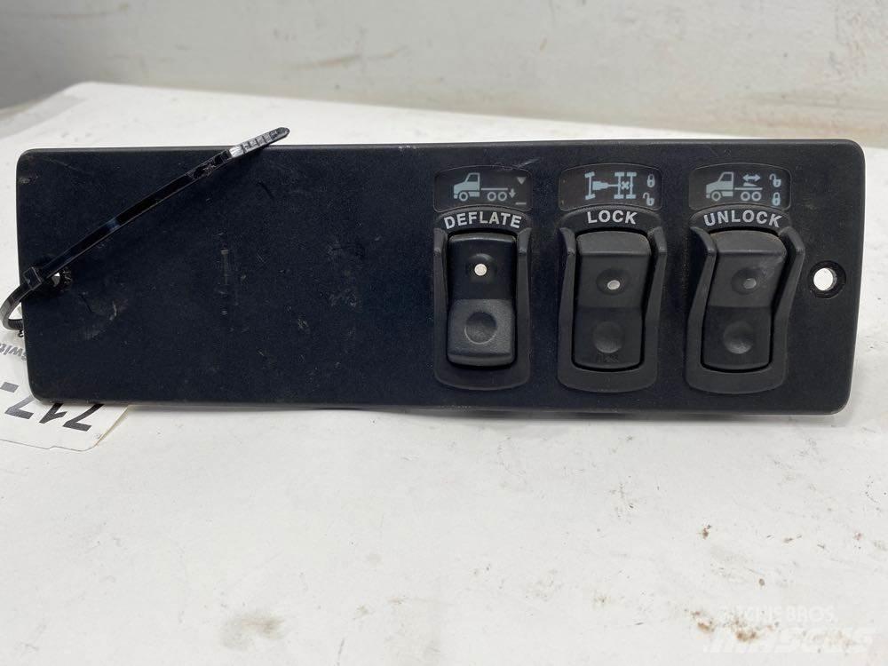 Paccar  Electronice