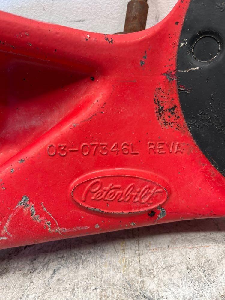 Peterbilt  Sasiuri si suspensii