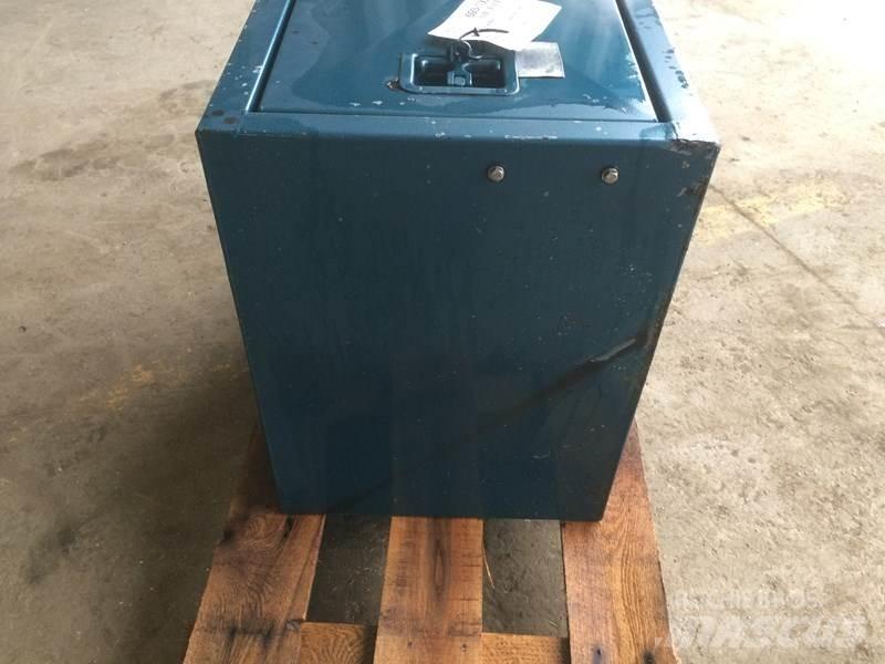 Universal  Transport - Altele