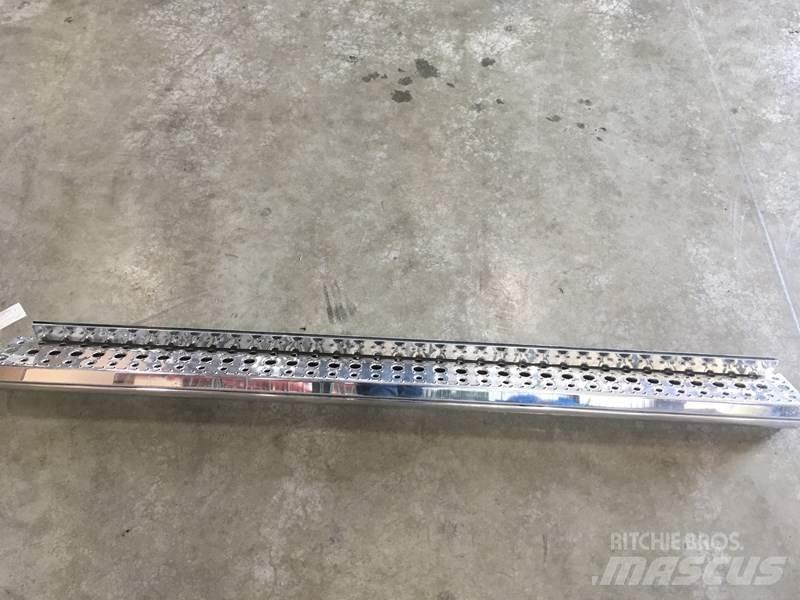 Universal  Transport - Altele