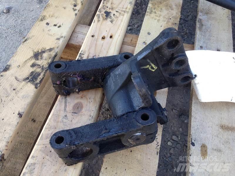 Volvo VNL Sasiuri si suspensii
