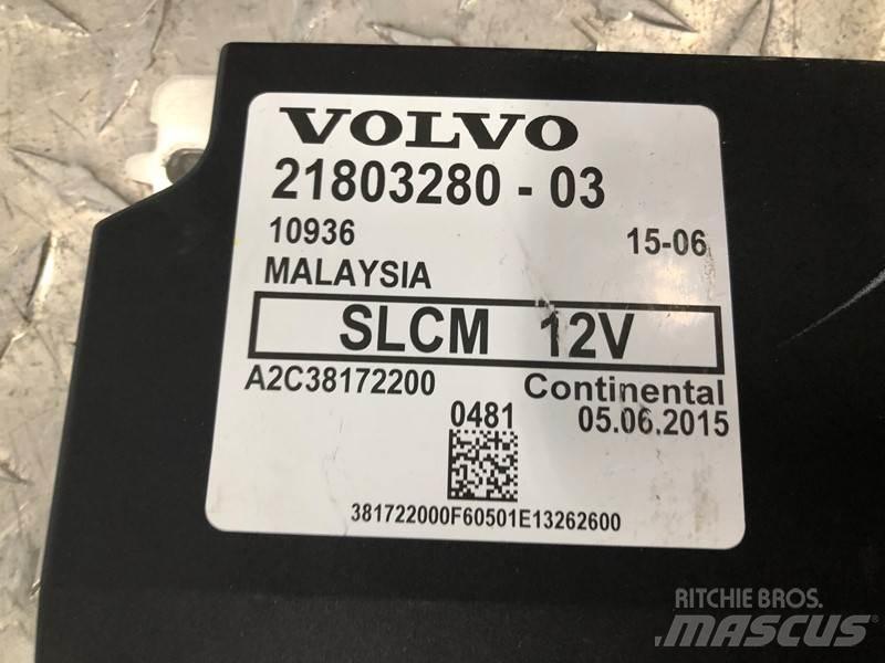 Volvo VNL Cabine si interior