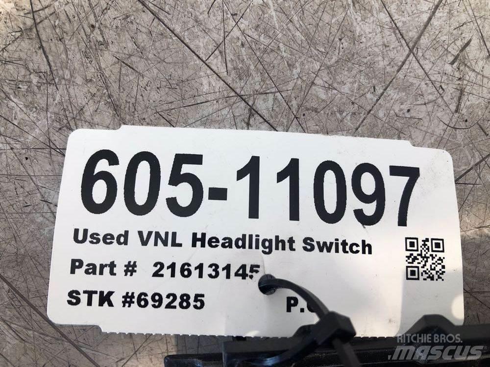 Volvo VNL Electronice