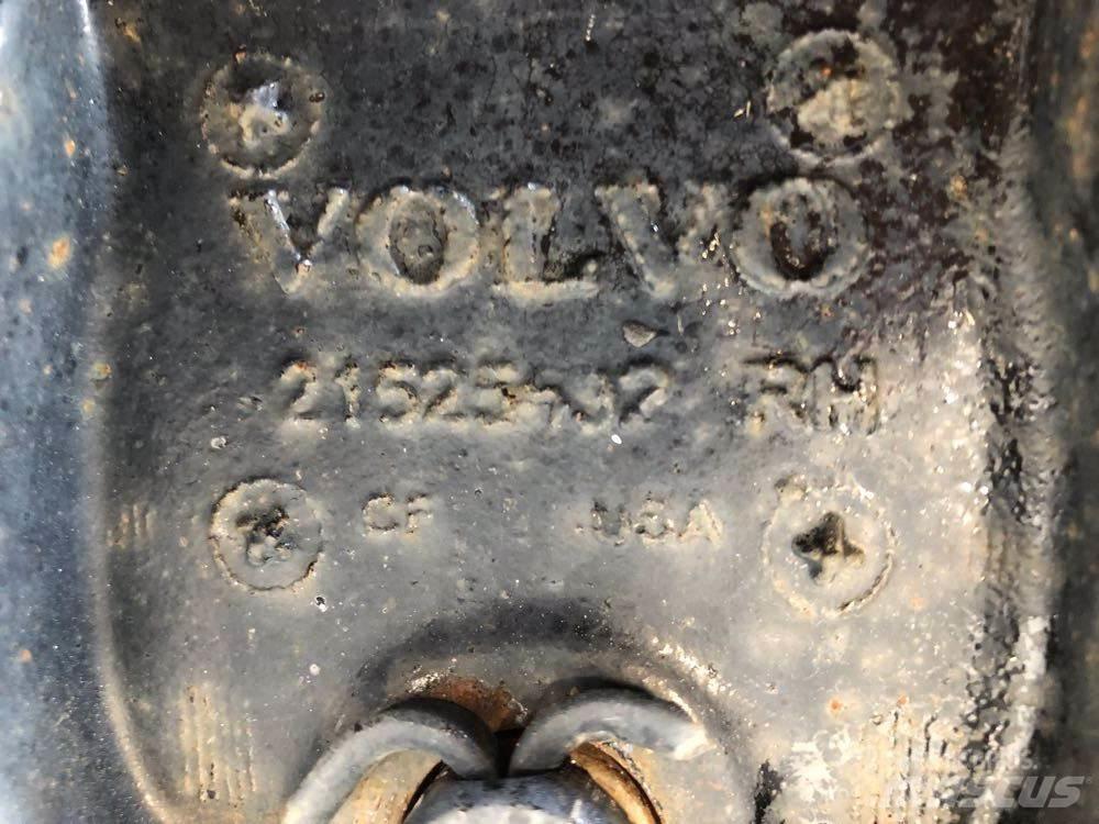 Volvo VNL Sasiuri si suspensii