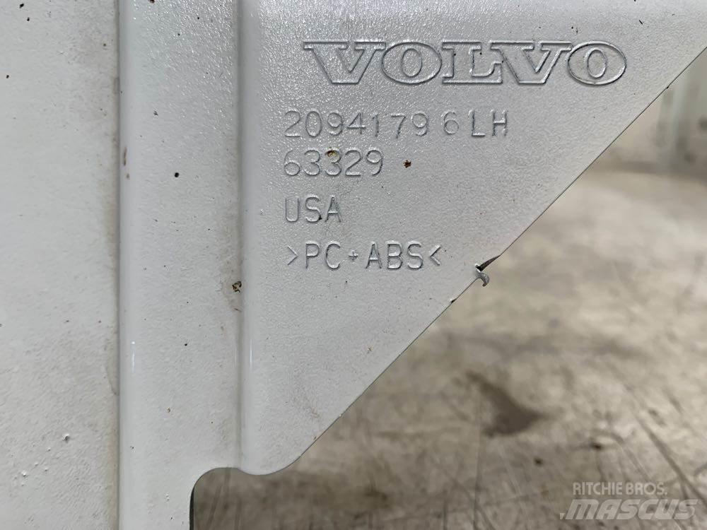 Volvo VNL Cabine si interior