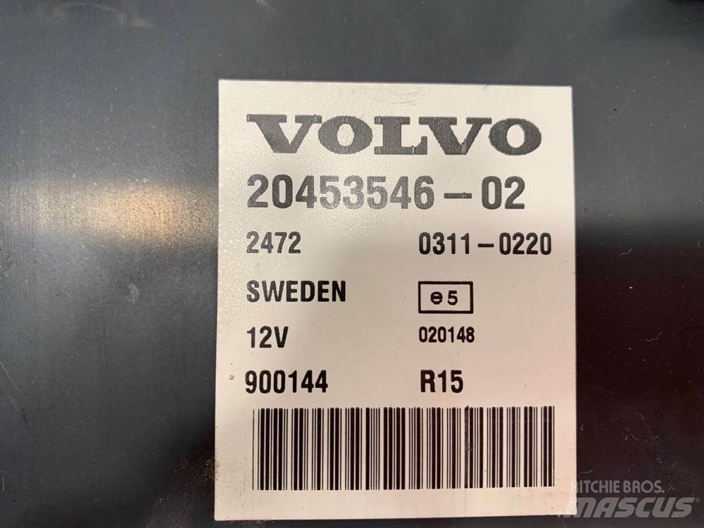 Volvo VNL Cabine si interior