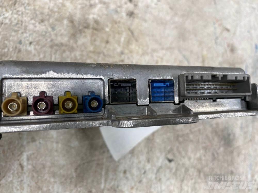 Volvo VNL Cabine si interior