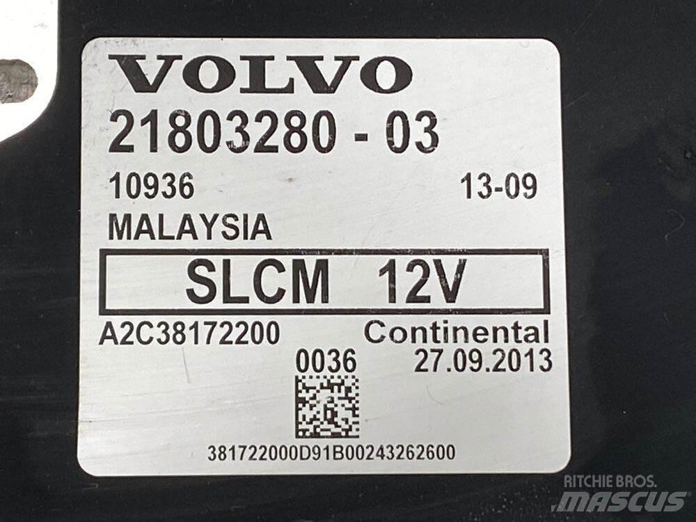 Volvo VNL Cabine si interior