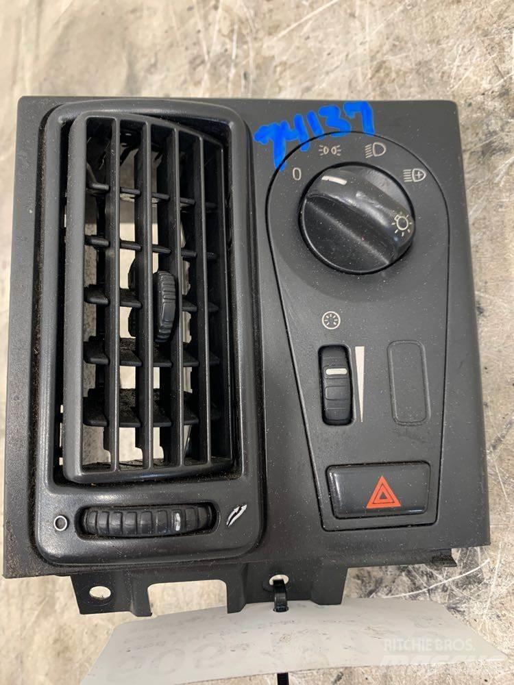 Volvo VNL Electronice