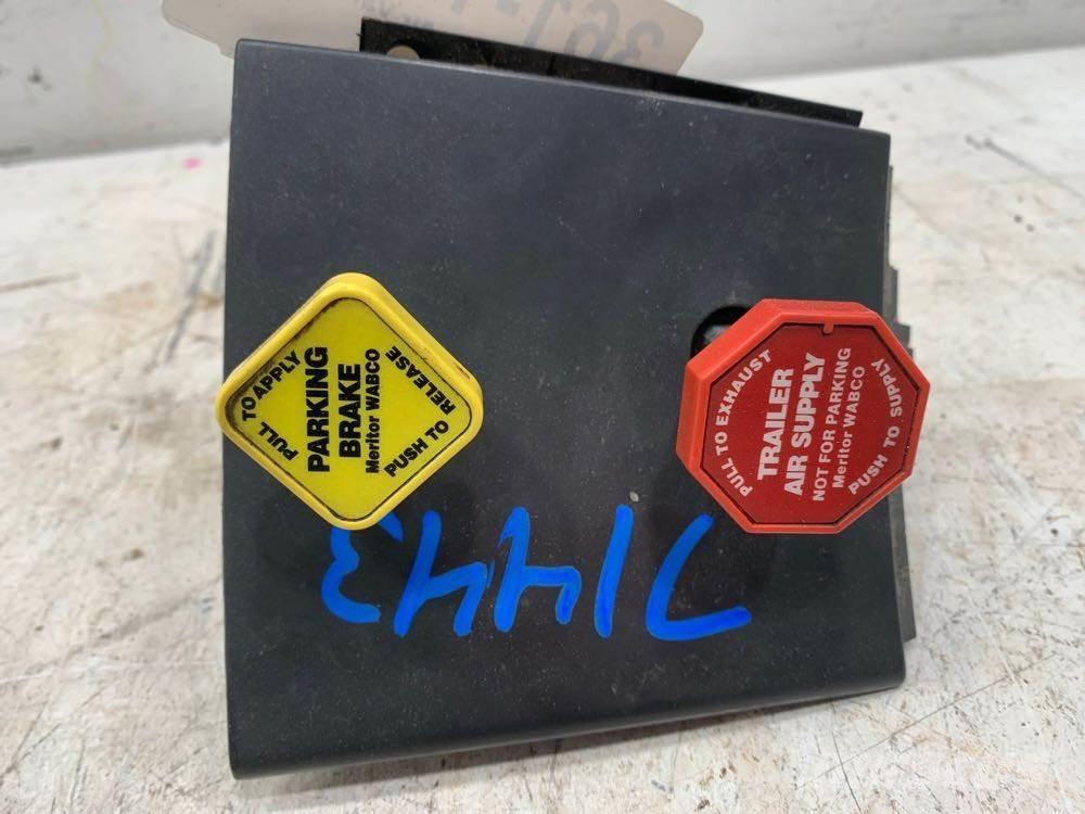 Volvo VNL Transport - Altele