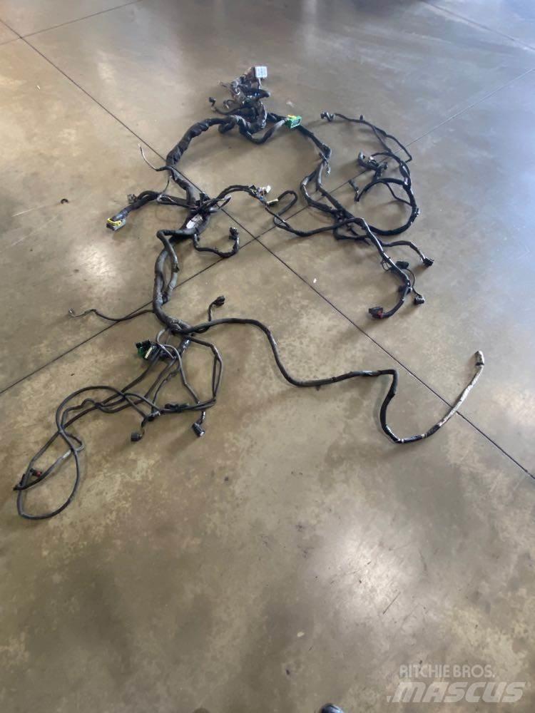 Volvo VNL Sasiuri si suspensii
