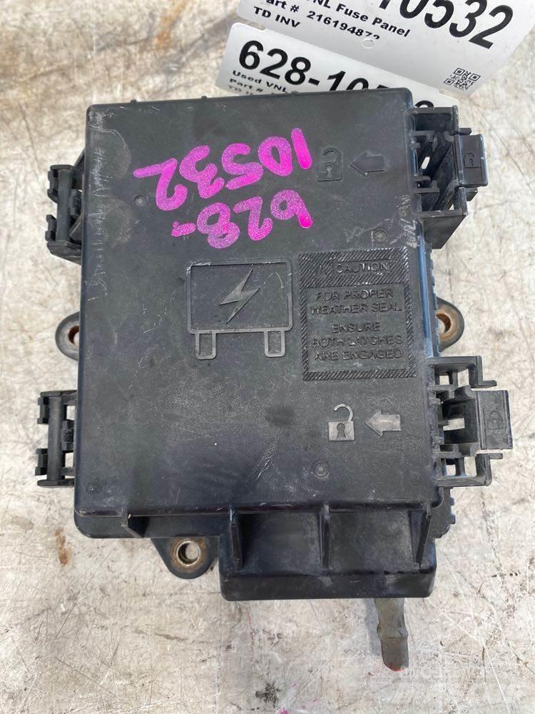 Volvo VNL Electronice