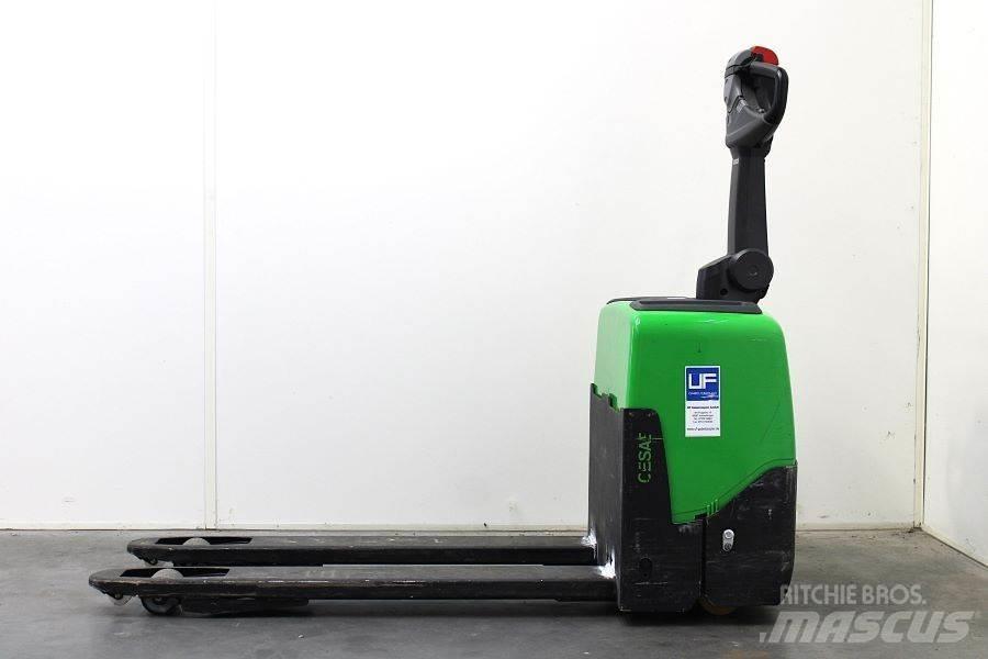 Cesab P113 Transpaleta manuala