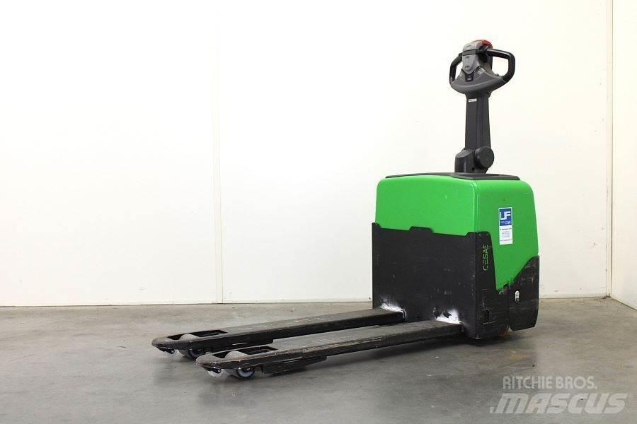 Cesab P113 Transpaleta manuala