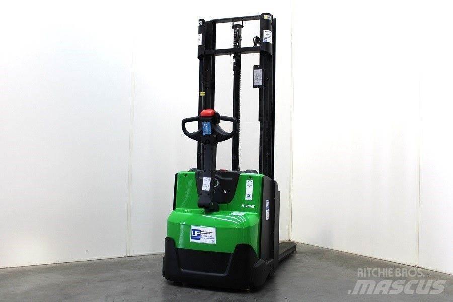 Cesab S 212 L / 330 Transpaleta manuala