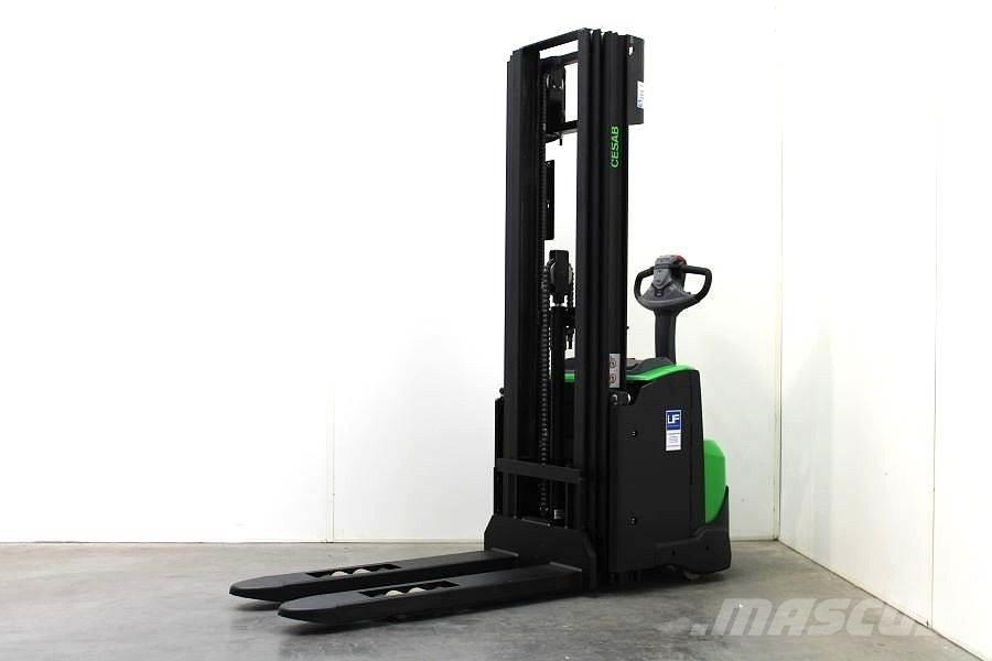 Cesab S 212 L / 450 Transpaleta manuala