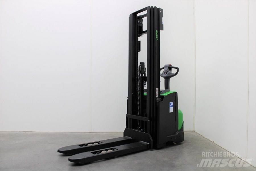 Cesab S 214 / 445 Transpaleta manuala