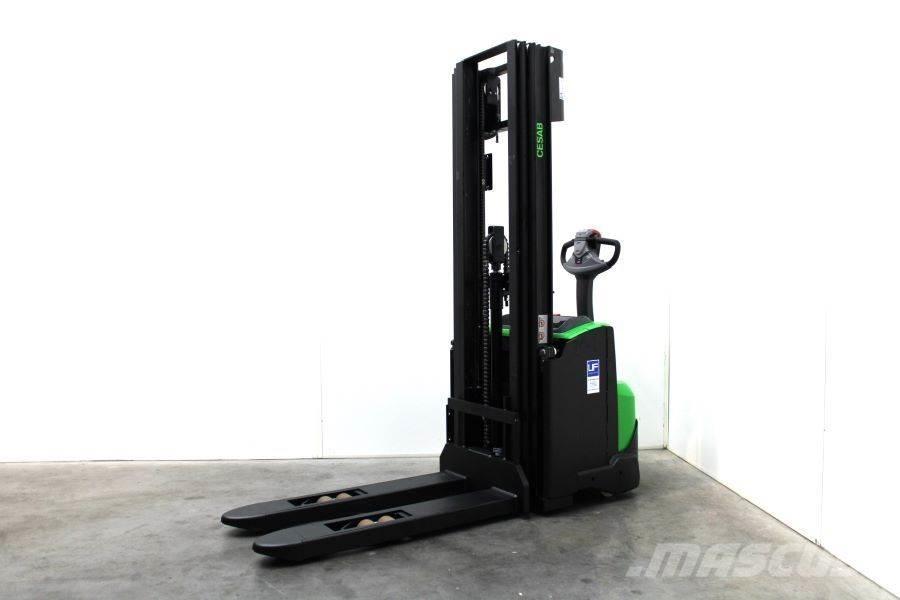 Cesab S 214 / 445 Transpaleta manuala