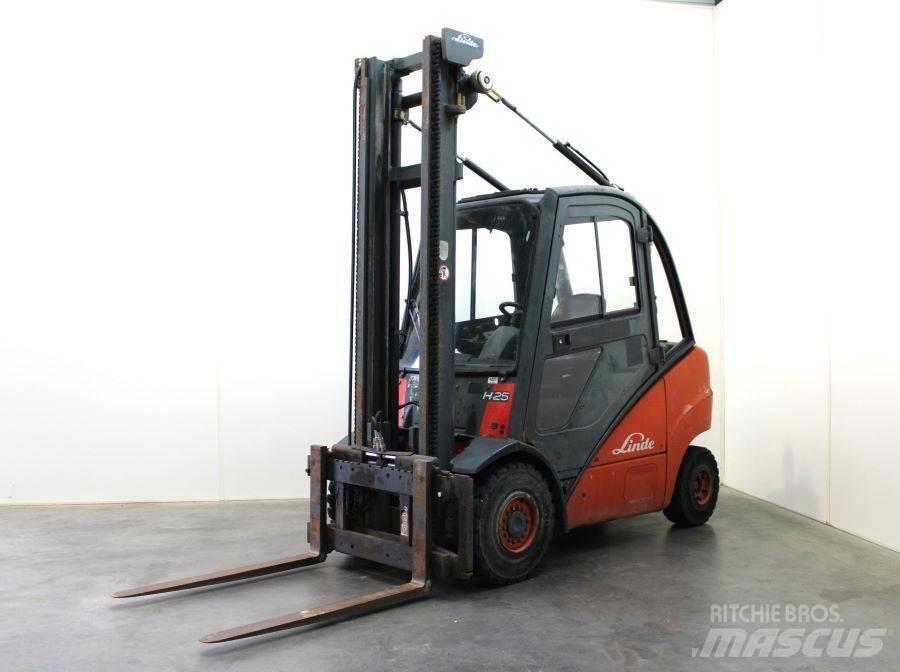 Linde H 25 D Stivuitor diesel