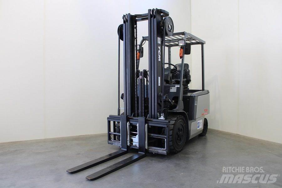 TCM FB 30-7 Stivuitor electric
