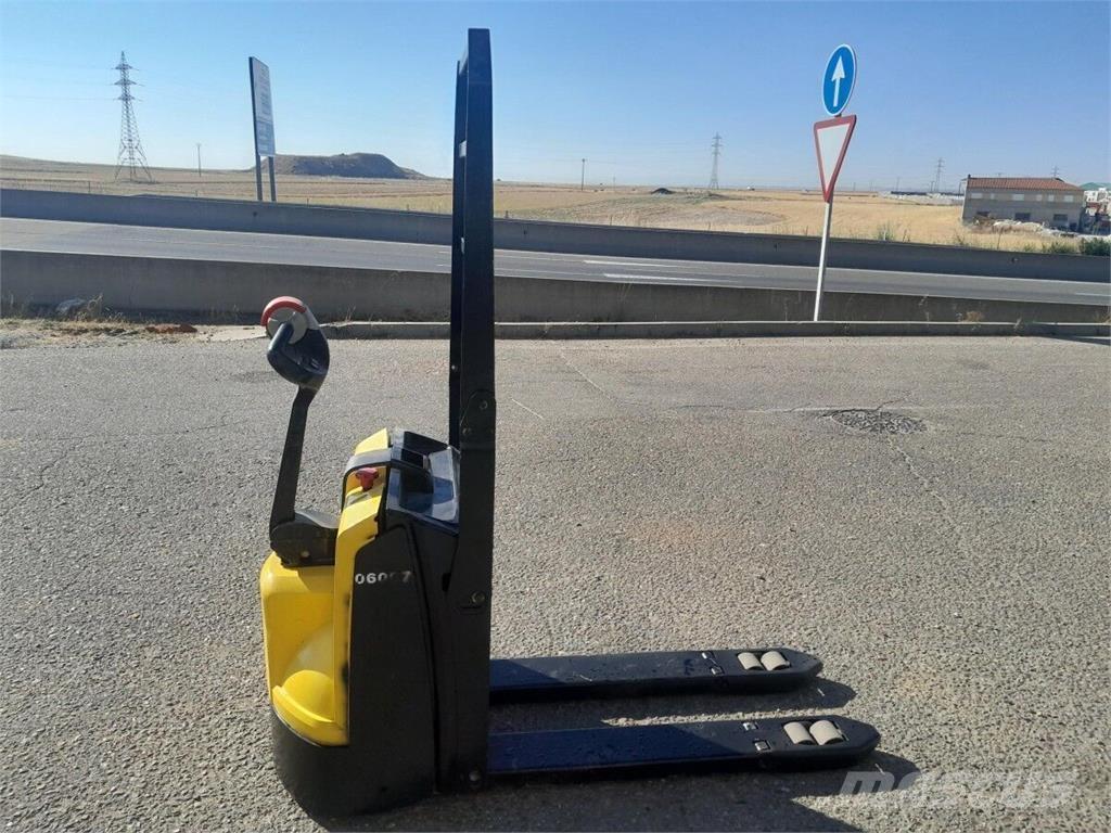Hyster P1.6 Transpaleta manuala