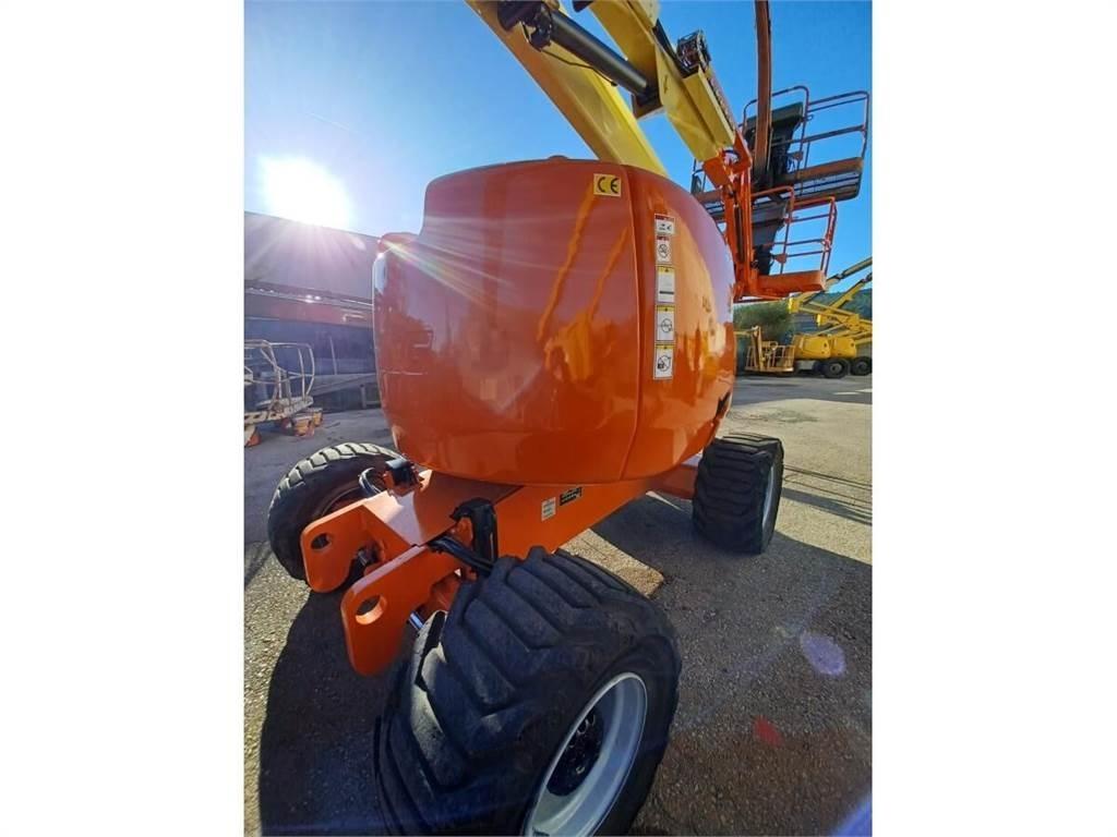 JLG 450AJ Nacele cu brat articulat