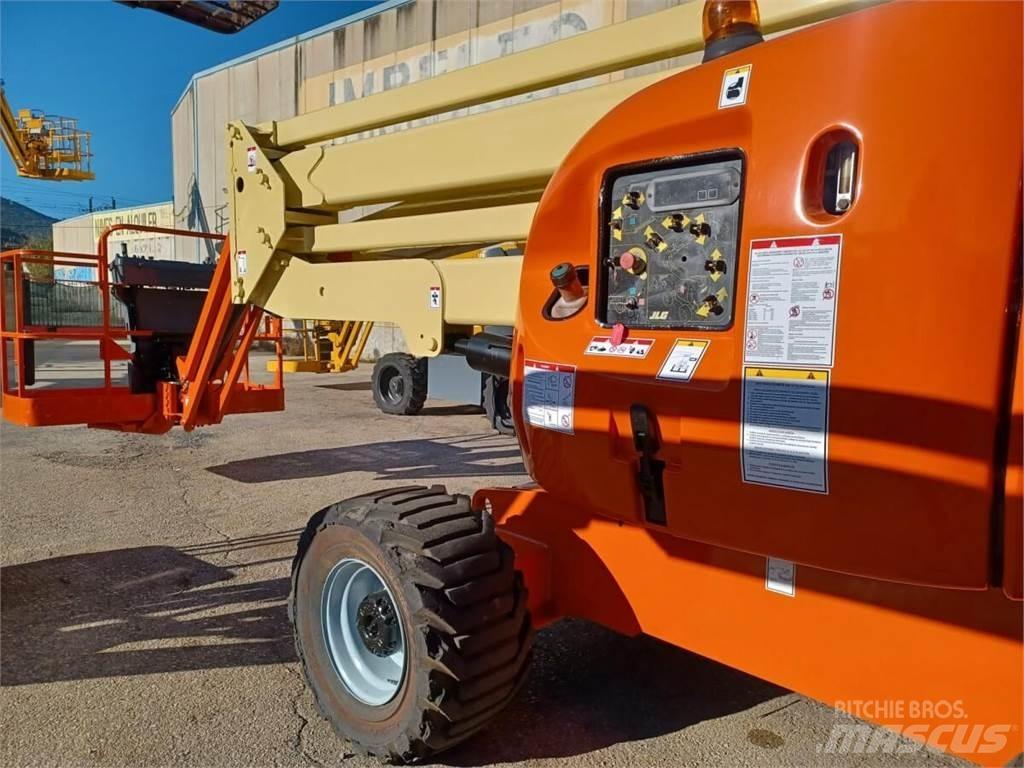 JLG 450AJ Nacele cu brat articulat