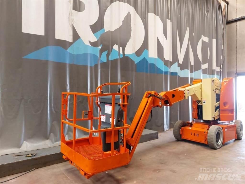 JLG E300AJP Nacele cu brat articulat