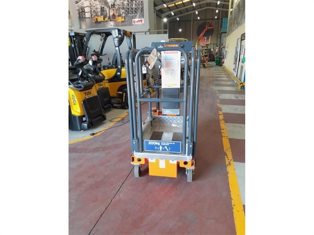 JLG NANO SP Ascensoare verticale catarg