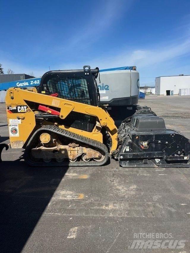 CAT 239D Autotractoare