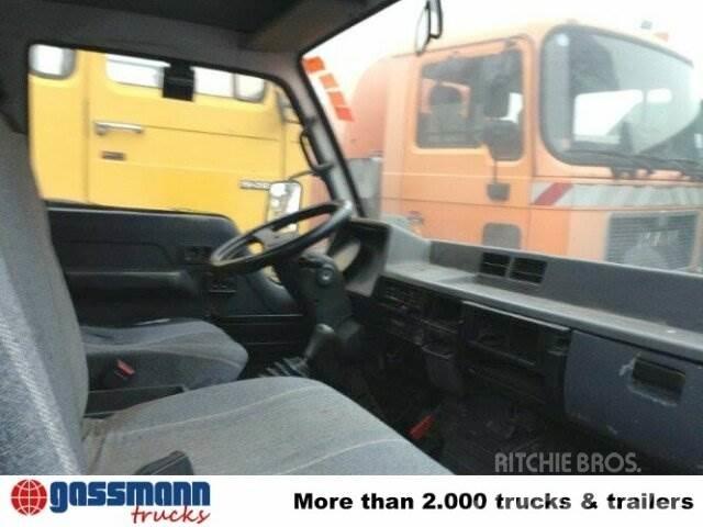 Mitsubishi Canter 4x2 Camioane Demontabile