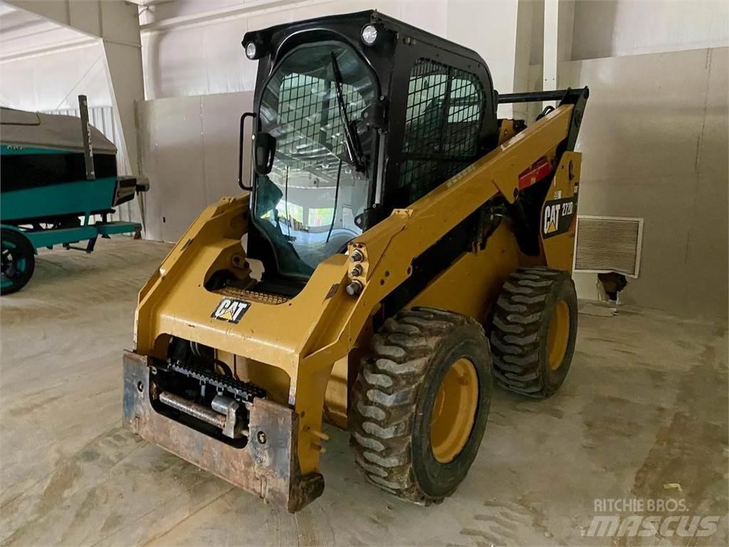 CAT 272D2 Mini incarcator