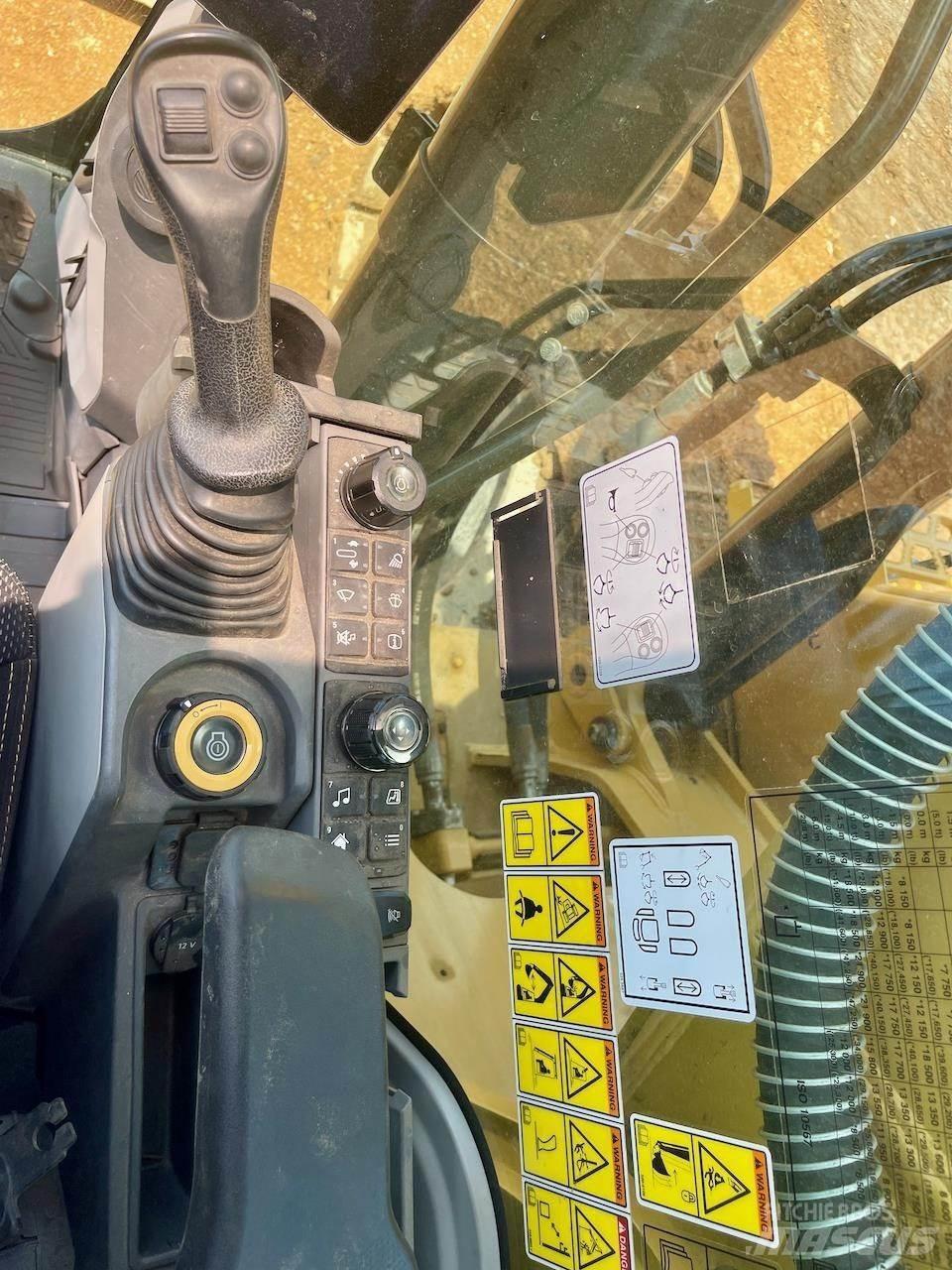 CAT 336 Excavatoare pe șenile
