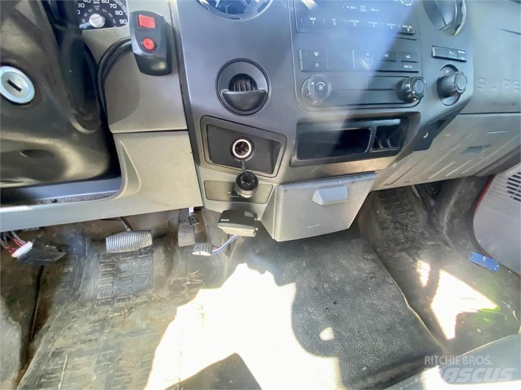 Ford F250 Camioane platforma/prelata