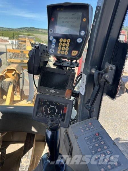 Liebherr L550 Incarcator pe pneuri