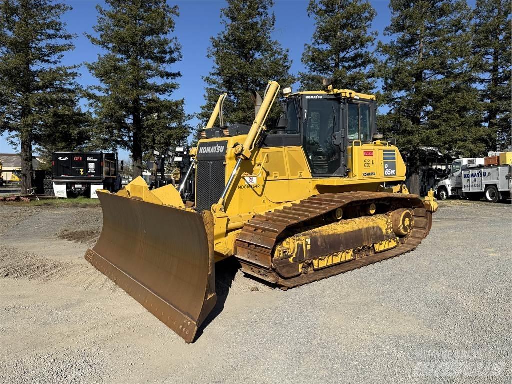 Komatsu D65PX-18 Buldozere pe senile