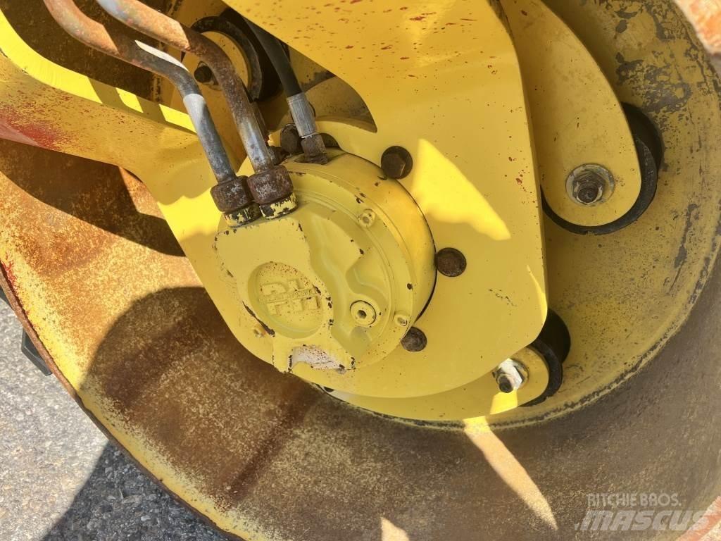 Bomag BW 120 AD-4 Cilindri compactori dubli