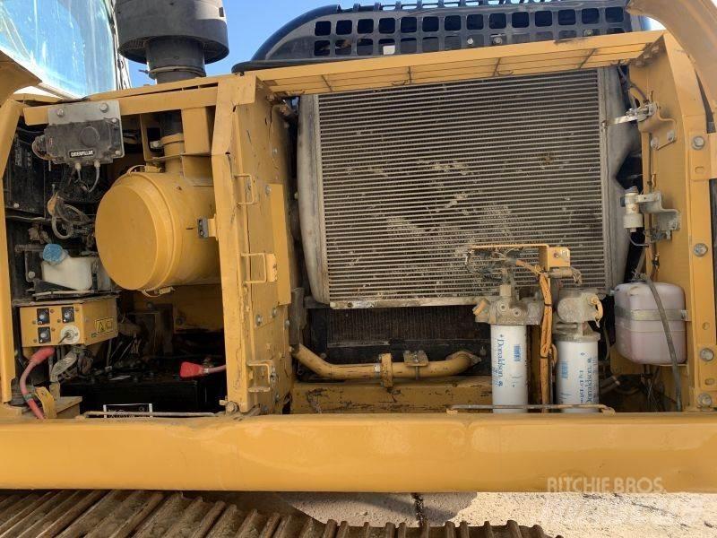 CAT 324 DL Excavatoare pe șenile
