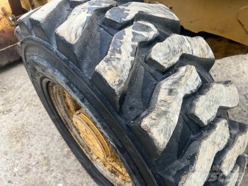 CAT 428 E Buldoexcavatoare