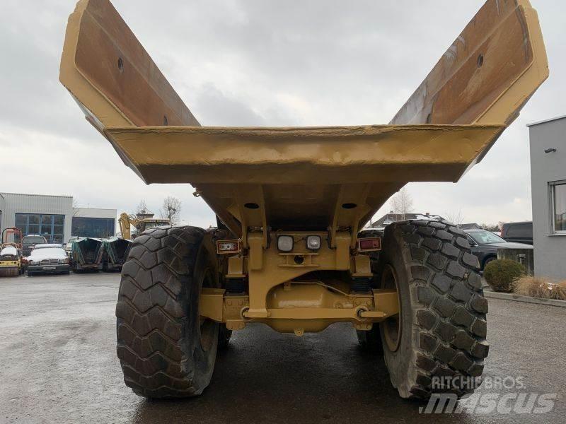 CAT 730 Transportoare articulate