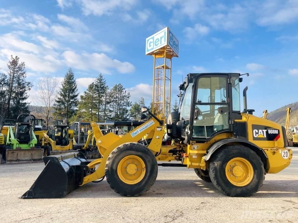 CAT 908M Incarcator pe pneuri