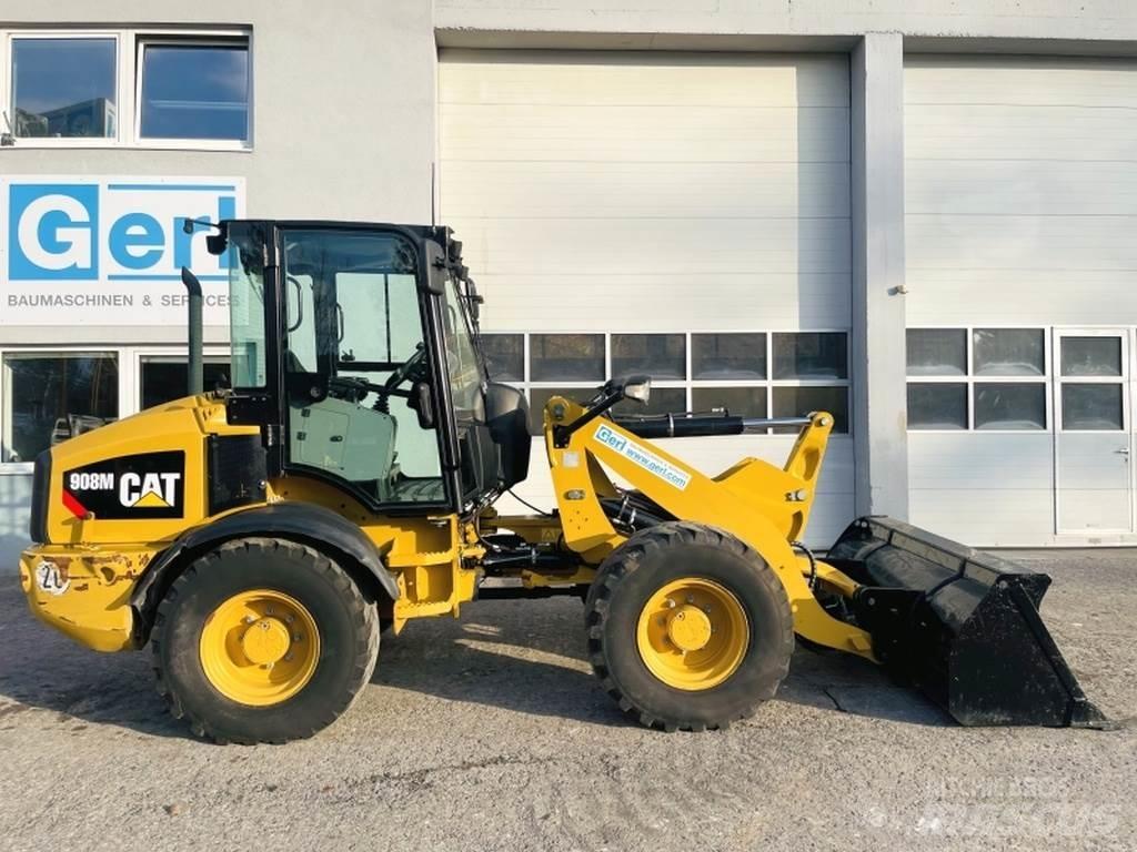 CAT 908M Incarcator pe pneuri