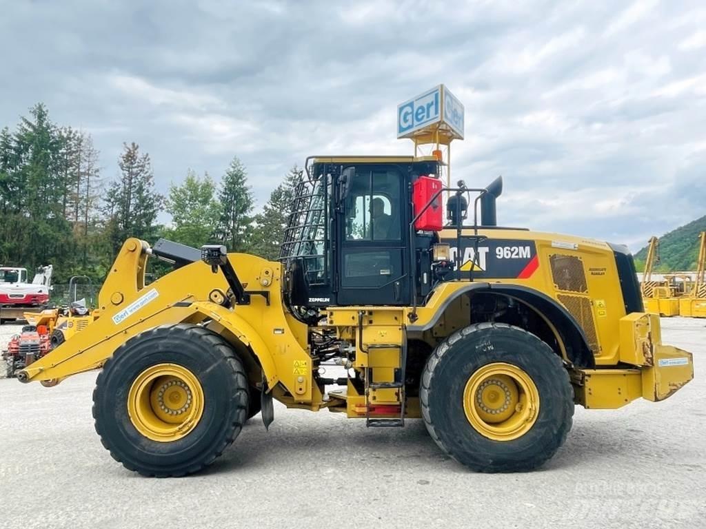 CAT 962M Incarcator pe pneuri