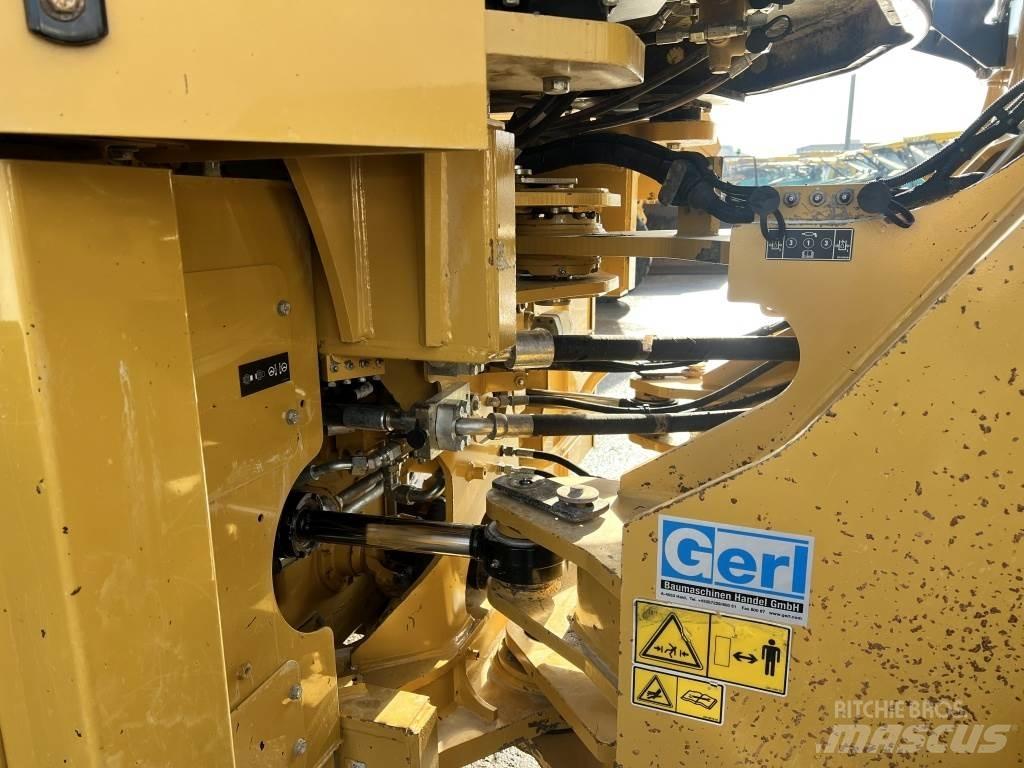 CAT 972 K Incarcator pe pneuri