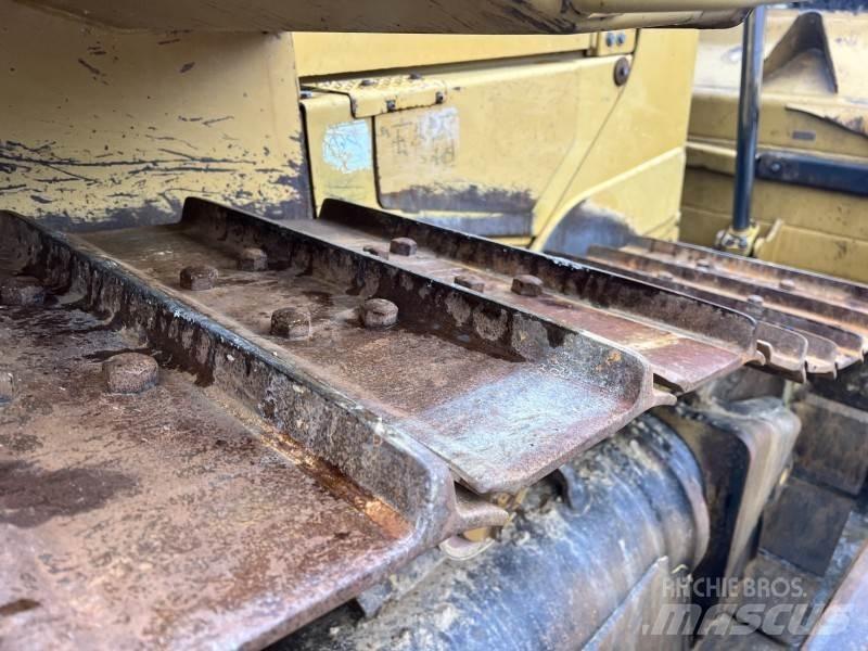 CAT D 6 T Buldozere pe senile