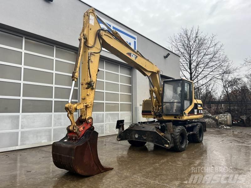 CAT M 315 Excavatoare cu roti
